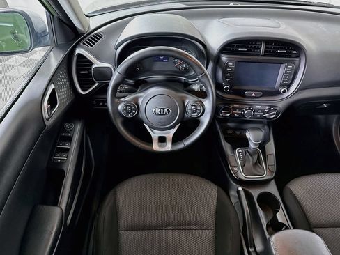 Used 2020 Kia Soul X-Line FWD image 3