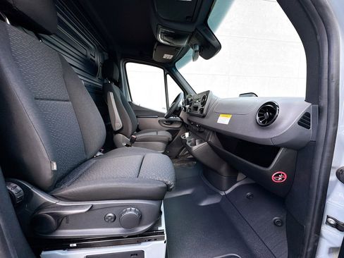 New 2025 Mercedes-Benz Sprinter 3500 image 21