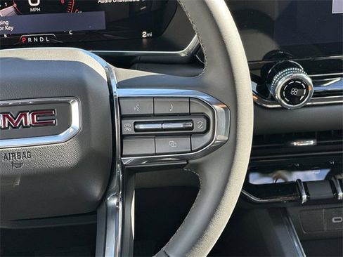 New 2026 GMC Canyon Elevation image 10