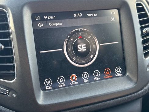 Used 2019 Jeep Compass Trailhawk AWD/4WD image 15
