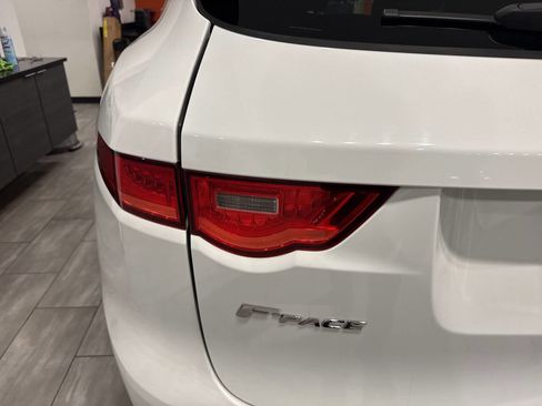 Used 2020 Jaguar F-PACE Premium image 51