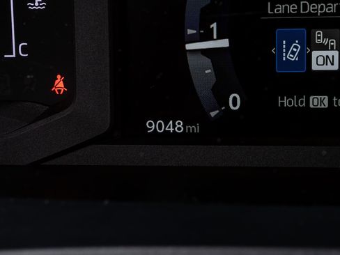 Used 2025 Toyota 4Runner SR5 image 17