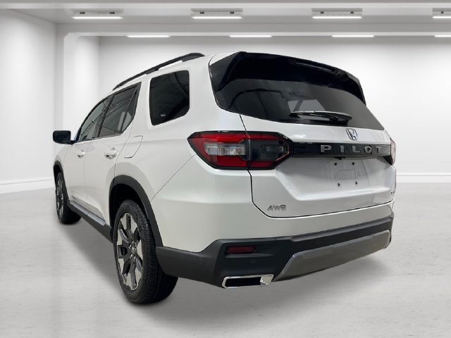 New 2026 Honda Pilot Touring image 5