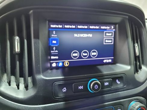 Used 2021 Chevrolet Colorado W/T w/ WT Convenience Package image 31