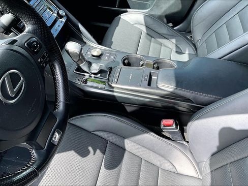 Used 2022 Lexus IS 350 F Sport w/ Accessory Package RWD image 17