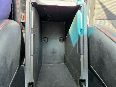 Used 2017 Toyota Camry SE image 31