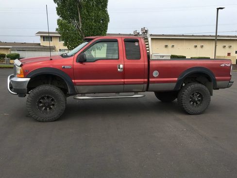 Used 2001 Ford F250 4x4 SuperCab Super Duty image 3