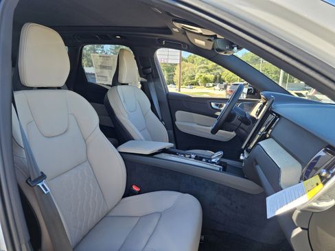 New 2026 Volvo XC60 B5 Plus w/ Climate Package image 11