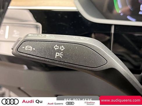 Used 2024 Audi Q8 e-tron Premium Plus image 23