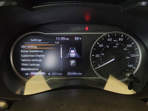 Used 2021 Nissan Versa SV FWD image 23
