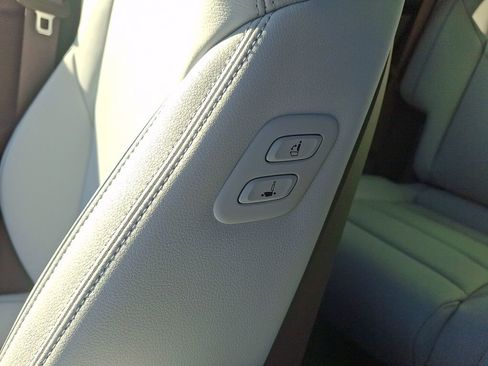 Used 2026 Genesis GV70 2.5T Advanced image 30