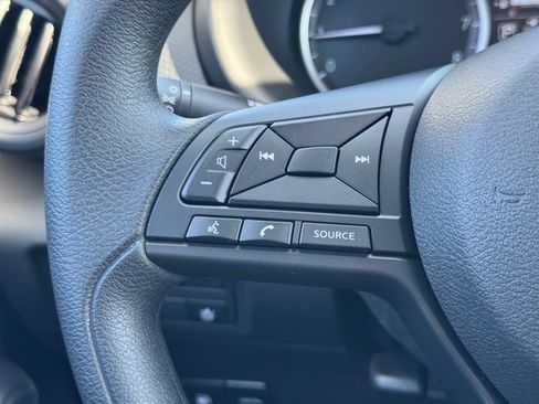 New 2025 Nissan Kicks Play S image 17