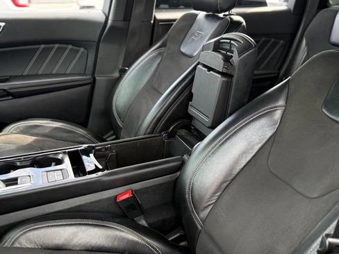 Used 2019 Ford Edge ST w/ Equipment Group 401A AWD/4WD image 29