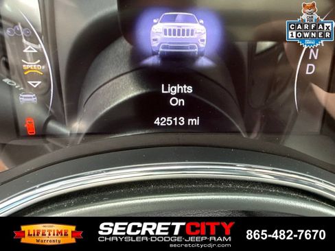 Used 2021 Jeep Grand Cherokee Trailhawk w/ Trailhawk Luxury Group AWD/4WD image 47