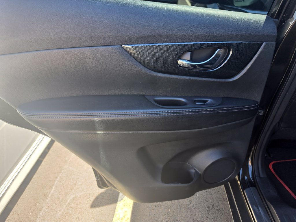 Used 2015 Nissan Rogue SL FWD image 8