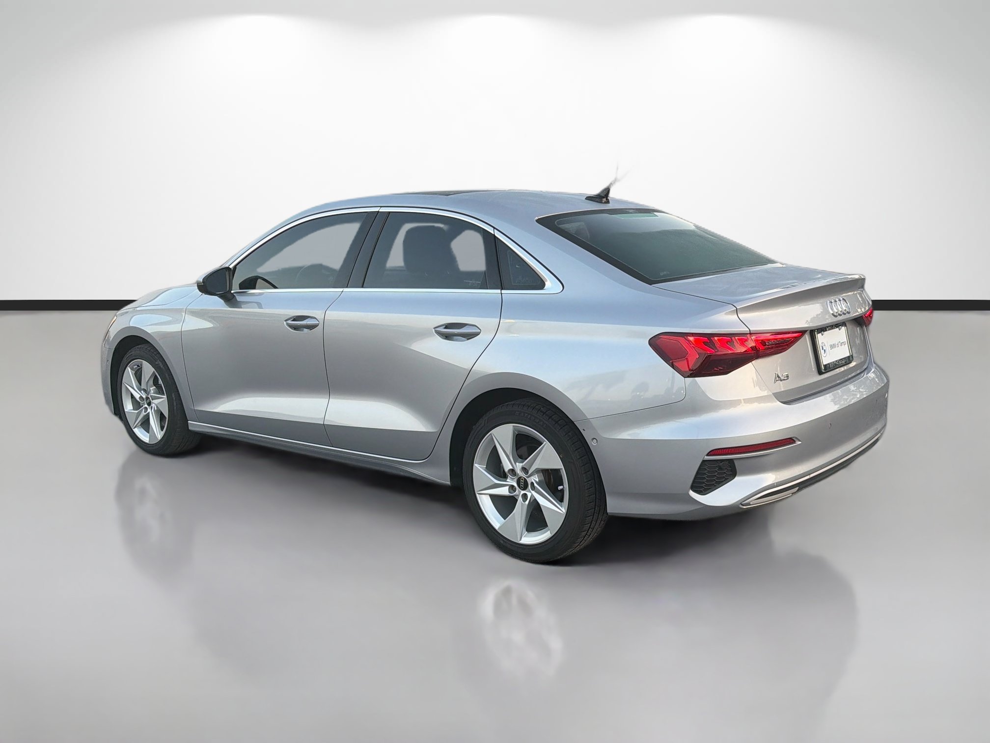 Used 2023 Audi A3 2.0T Premium FWD image 5