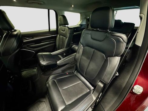 Used 2021 Jeep Grand Cherokee L Limited image 21