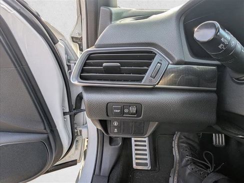 Used 2018 Honda Accord Sport image 10