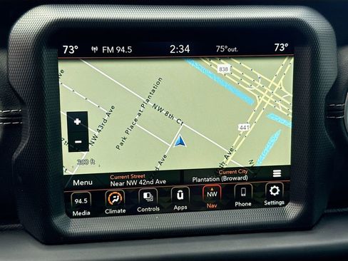 Used 2022 Jeep Wrangler Unlimited Sahara AWD/4WD image 14