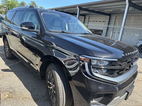 Used 2025 Ford Expedition Platinum image 7