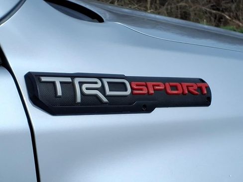 Used 2021 Toyota 4Runner SR5 image 10