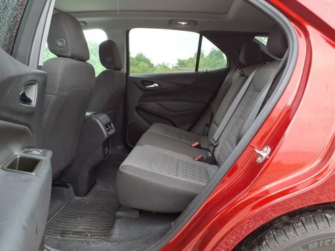 Used 2024 Chevrolet Equinox LT FWD image 32