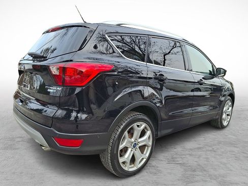 Used 2019 Ford Escape Titanium image 6