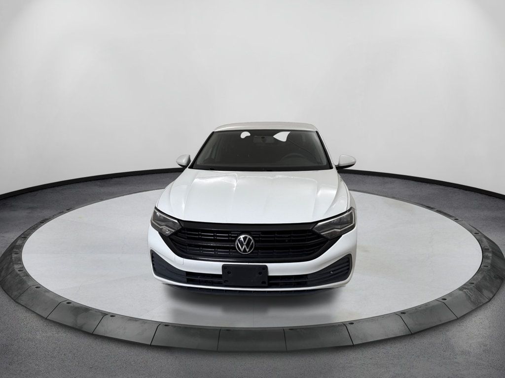 Used 2022 Volkswagen Jetta S FWD image 2