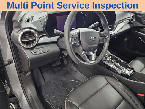 Used 2025 Chevrolet Trax ACTIV w/ Driver Confidence Package FWD image 11