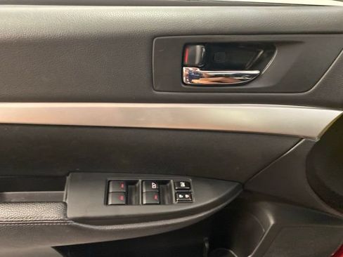 Used 2012 Subaru Outback 2.5i Premium AWD/4WD image 18