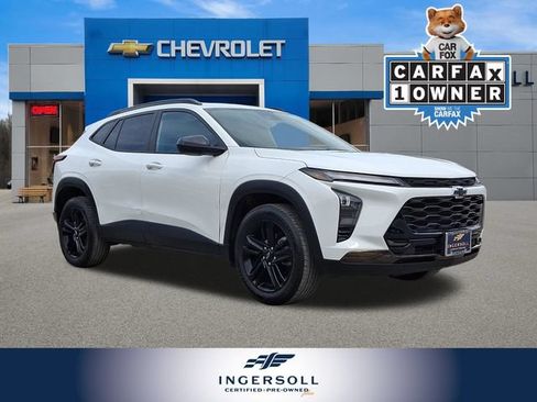 Used 2025 Chevrolet Trax ACTIV w/ Sunroof Package FWD image 1