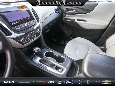 Used 2019 Chevrolet Equinox Premier image 18