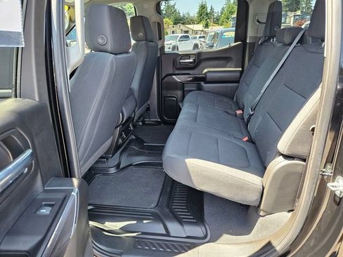 Used 2022 Chevrolet Silverado 1500 Custom Trail Boss w/ Midnight Edition AWD/4WD image 19