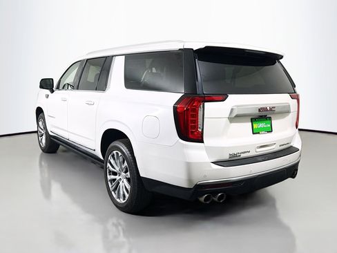 Used 2021 GMC Yukon XL Denali w/ Denali Premium Package image 7