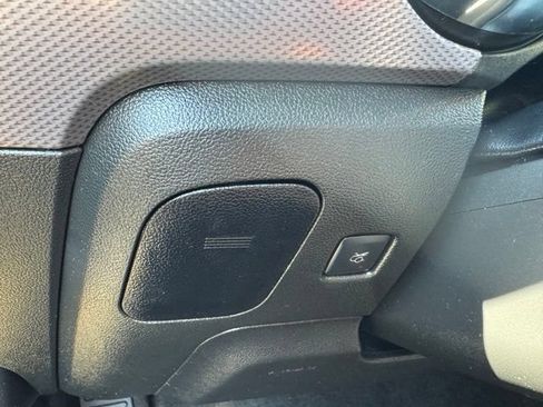 Used 2016 Ford Mustang Coupe RWD image 7