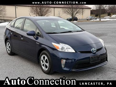 Used 2013 Toyota Prius Two image 1