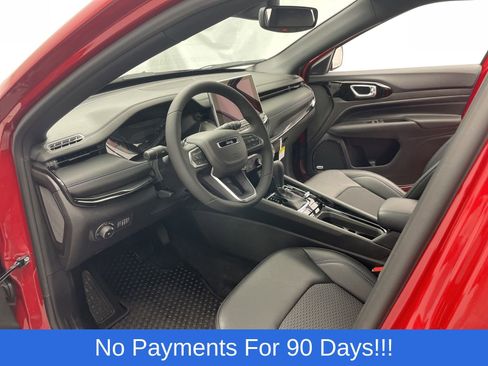 New 2025 Jeep Compass Latitude w/ Sun & Sound Group AWD/4WD image 11