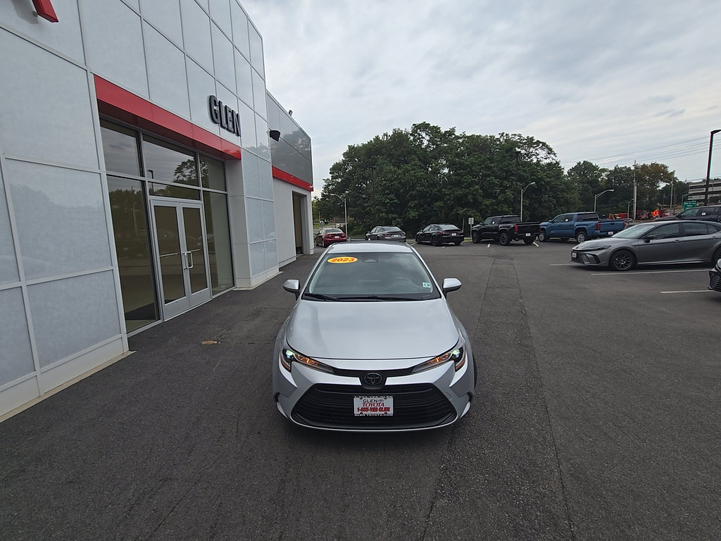 Certified 2023 Toyota Corolla LE FWD image 2