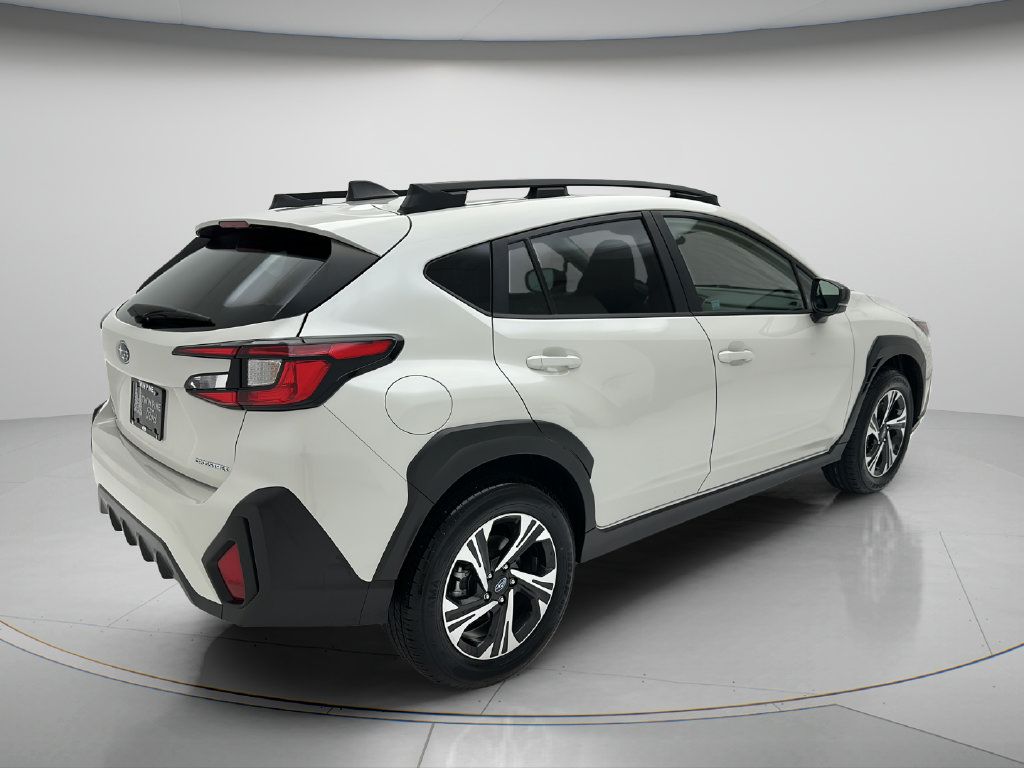 Used 2025 Subaru Crosstrek 2.5i Premium AWD/4WD image 5