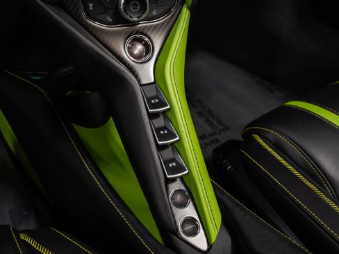 Used 2021 McLaren 720S Performance RWD image 71