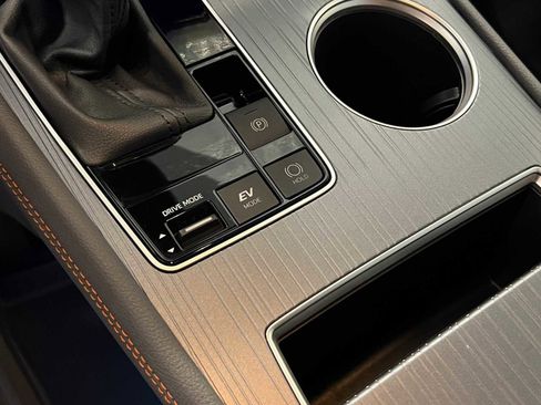 Certified 2024 Toyota Sienna XSE image 26