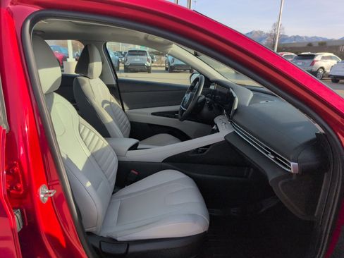 Used 2021 Hyundai Elantra Limited w/ Cargo Package image 28