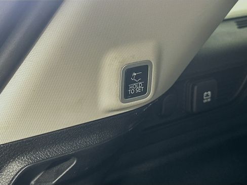 Used 2022 Jeep Grand Cherokee Limited 4xe AWD/4WD image 31