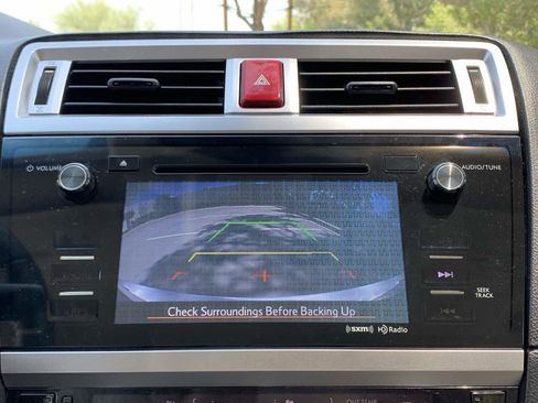 Used 2017 Subaru Legacy 2.5i Premium image 21
