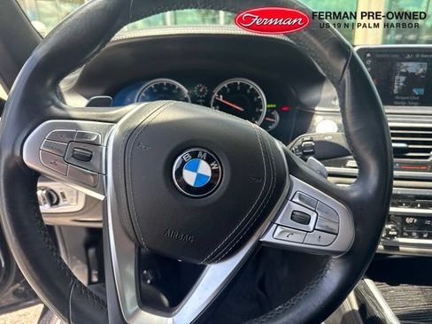 Used 2019 BMW 750i xDrive w/ Luxury Rear Seating Package AWD/4WD image 2