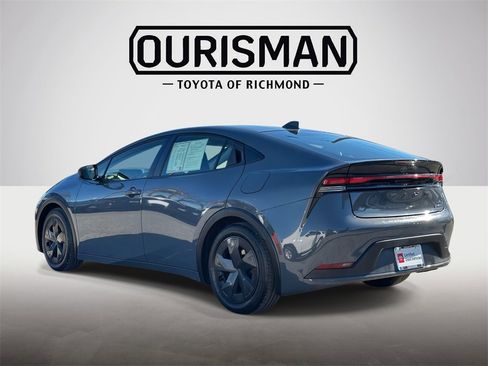 Certified 2023 Toyota Prius LE image 23