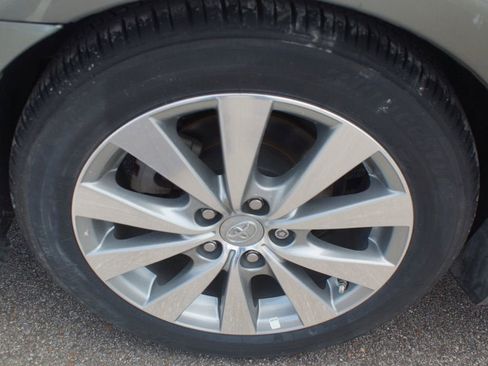 Used 2011 Toyota Avalon Limited FWD image 20