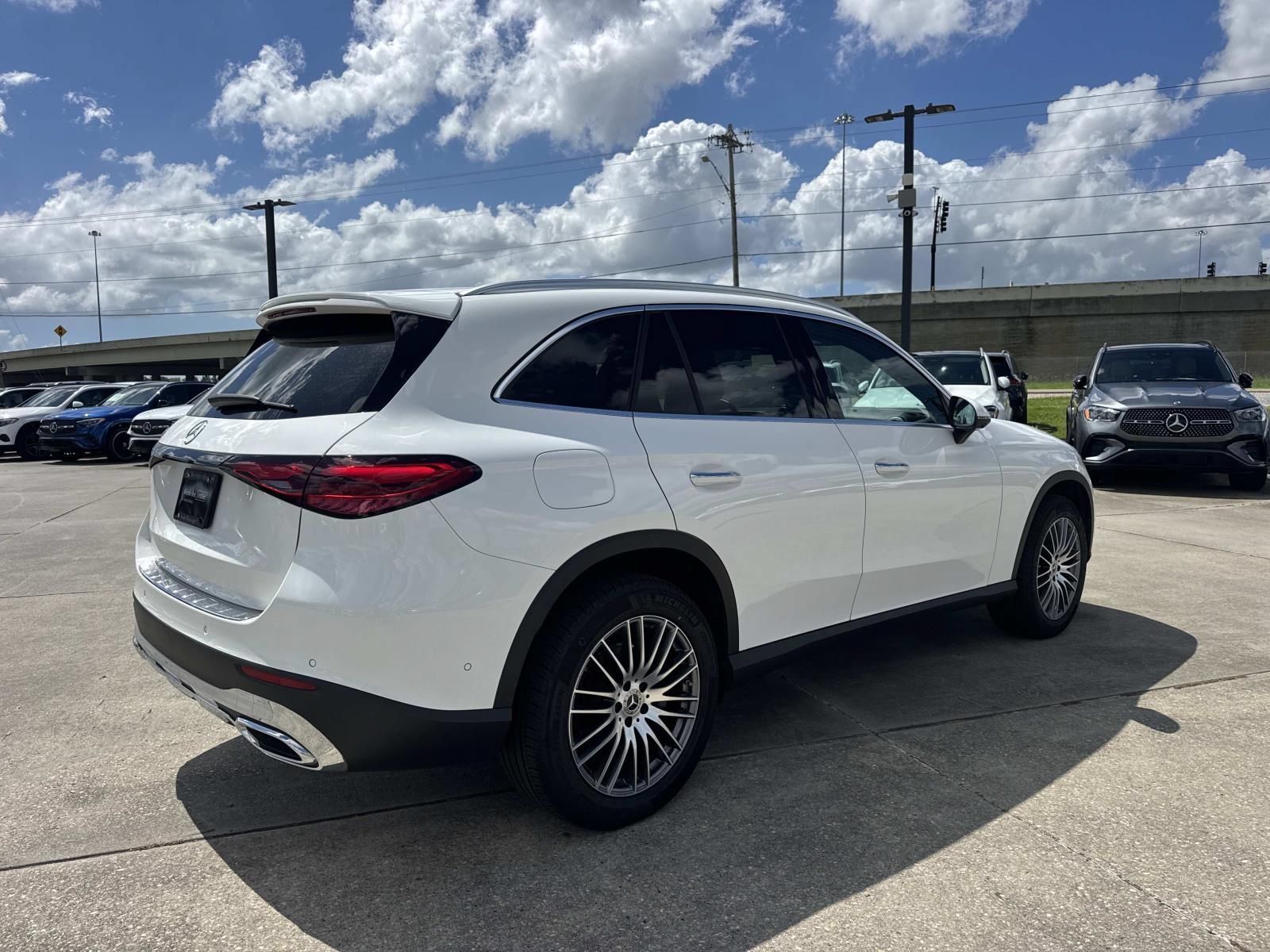 Used 2026 Mercedes-Benz GLC 300 image 6