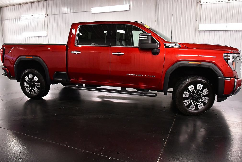 Used 2024 GMC Sierra 2500 Denali w/ Denali Reserve Package AWD/4WD image 8