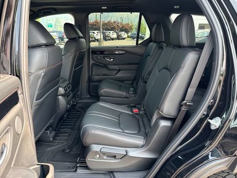 Used 2026 Honda Pilot TrailSport image 15